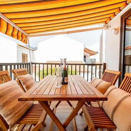 15 Parque San Eugenio Sea View * אדחה