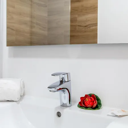 15 Parque San Eugenio Sea View Appartement *